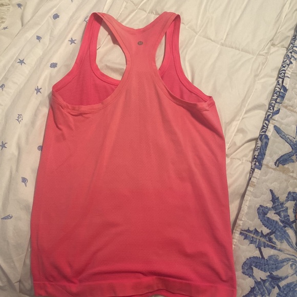 Lululemon racerback swiftly tech tank top - Picture 2 of 2